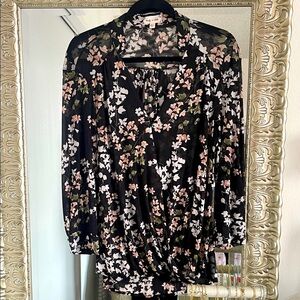 Chic Black Floral Blouse